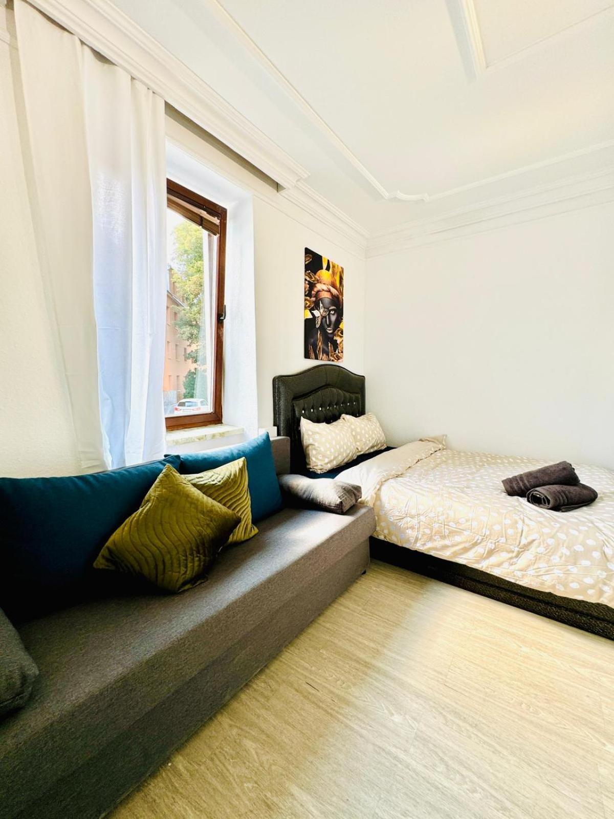 Very Spacious Apartment For Up To 7P With Great Location ウィーン エクステリア 写真